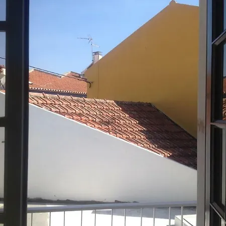 Homestay Casa Do Rochedo Ribamar (Torres Vedras)