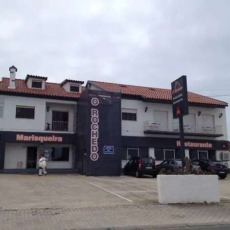 Casa Do Rochedo Homestay Ribamar (Torres Vedras)