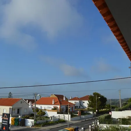 Homestay Casa Do Rochedo *